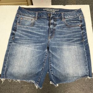 American eagle Bermuda shorts